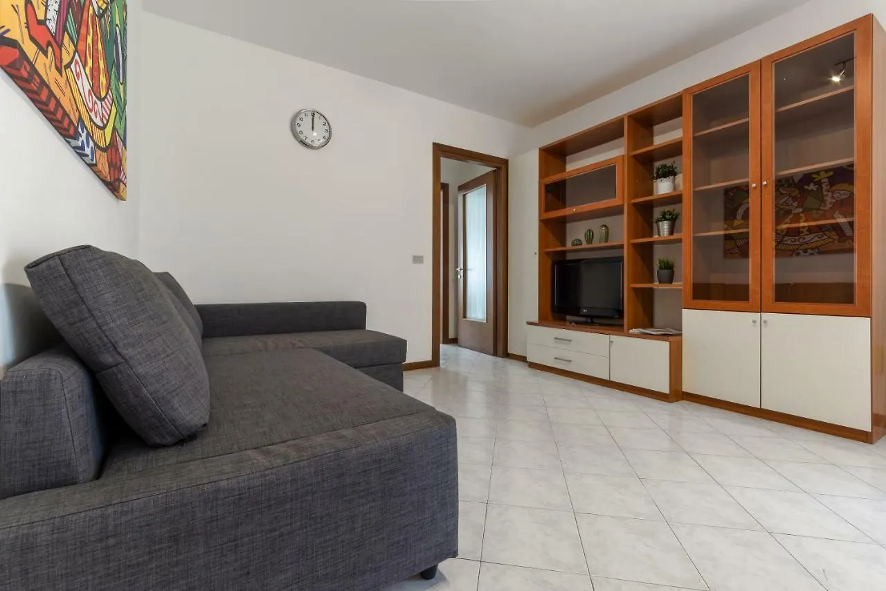 Apartman Casa Da Suite Cometa Milánó Olaszország